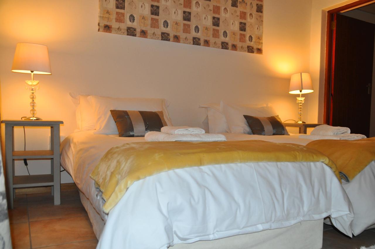 Clan Court Guesthouse Clanwilliam Exterior photo